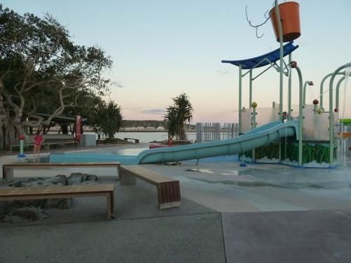 Port Denison Motor 3*